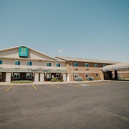 Quality Inn & Suites Watertown Near Prairie Lakes Ice Arena Extérieur photo