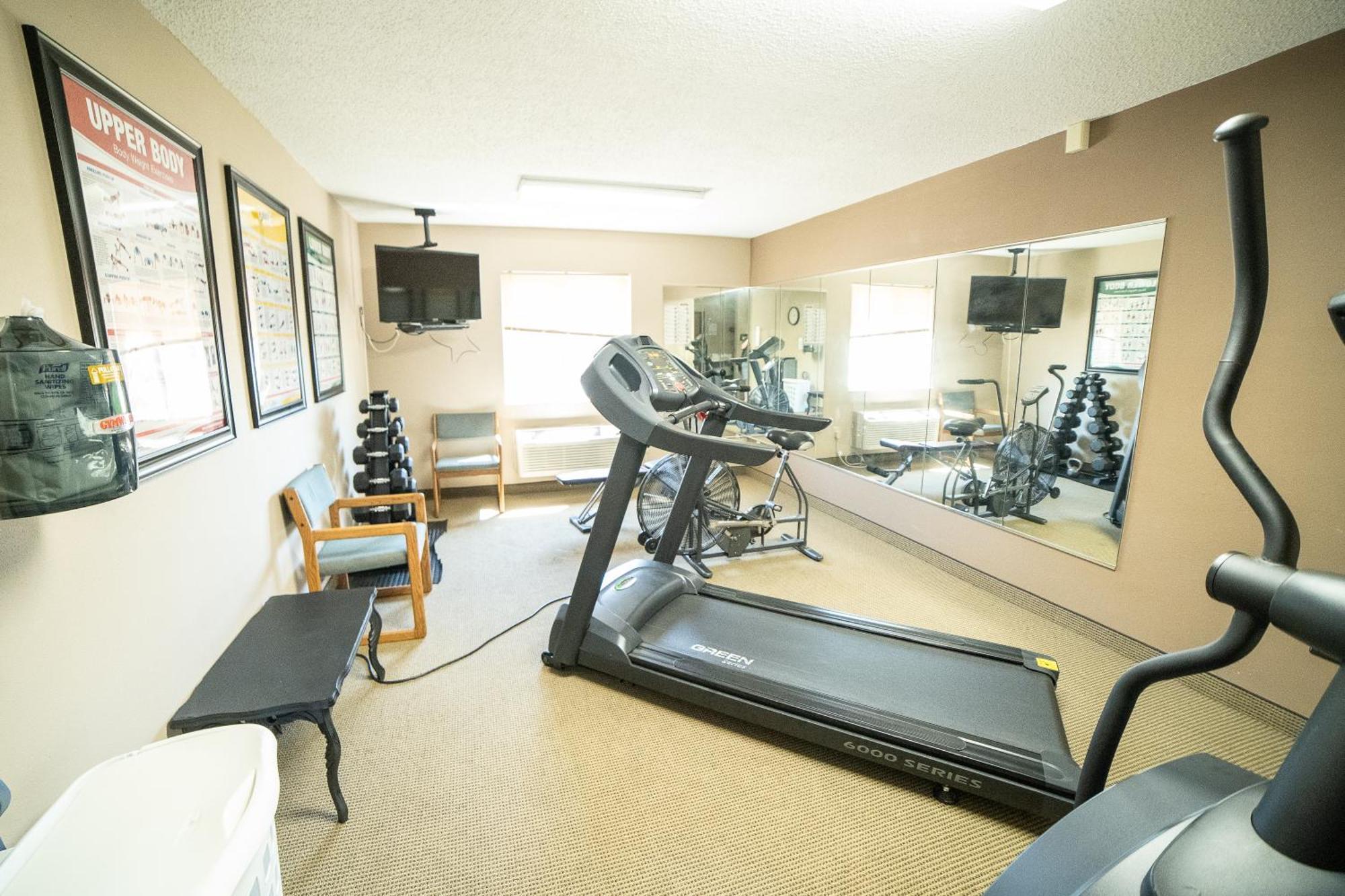 Quality Inn & Suites Watertown Near Prairie Lakes Ice Arena Extérieur photo