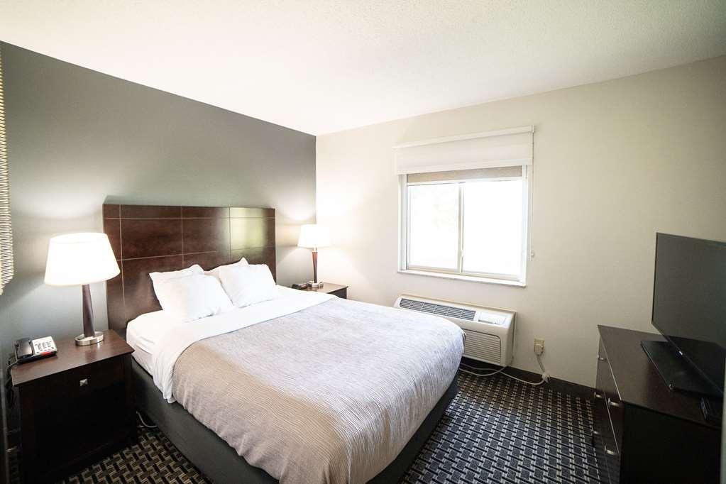 Quality Inn & Suites Watertown Near Prairie Lakes Ice Arena Chambre photo