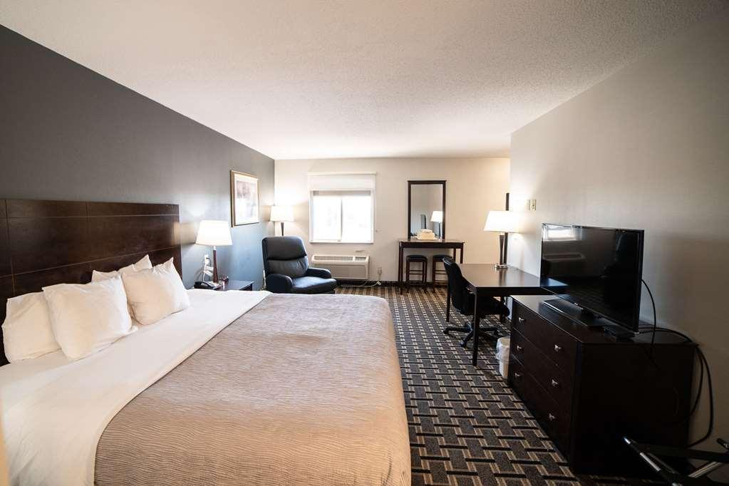 Quality Inn & Suites Watertown Near Prairie Lakes Ice Arena Chambre photo
